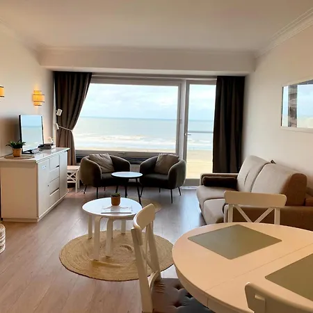 Apartment Rembrandt 502 With Beautiful Sea Views Nieuwpoort